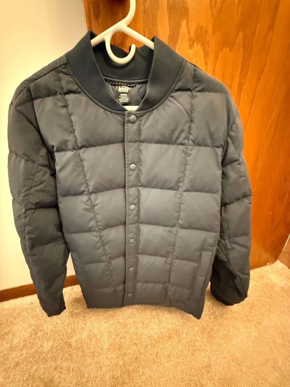 REI Co-op Men’s Quilted Snap-Front Bomber Jacket Medium Grey